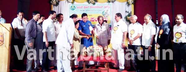 ಅಲ್ಪಸಂಖ್ಯಾತ ವಿದ್ಯಾರ್ಥಿಗಳಲ್ಲಿ ತಾಂತ್ರಿಕ ಜ್ಞಾನ ಉತ್ತಮವಾಗಿದೆ: ಆಸ್ಕರ್ ಫೆರ್ನಾಂಡಿಸ್